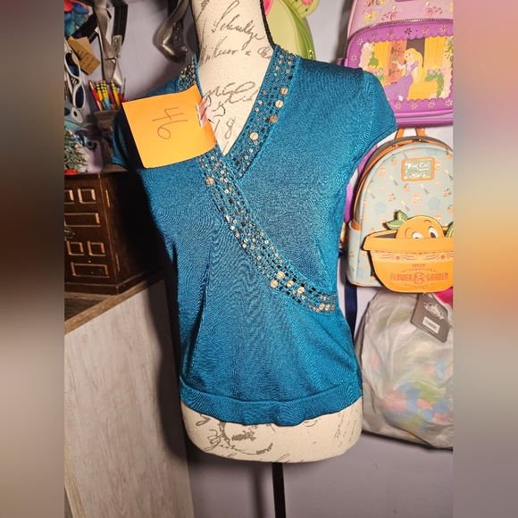 Jones New York Collection Petite Beautiful Turquoise Faux Blouse Beaded Size S - Picture 2 of 9